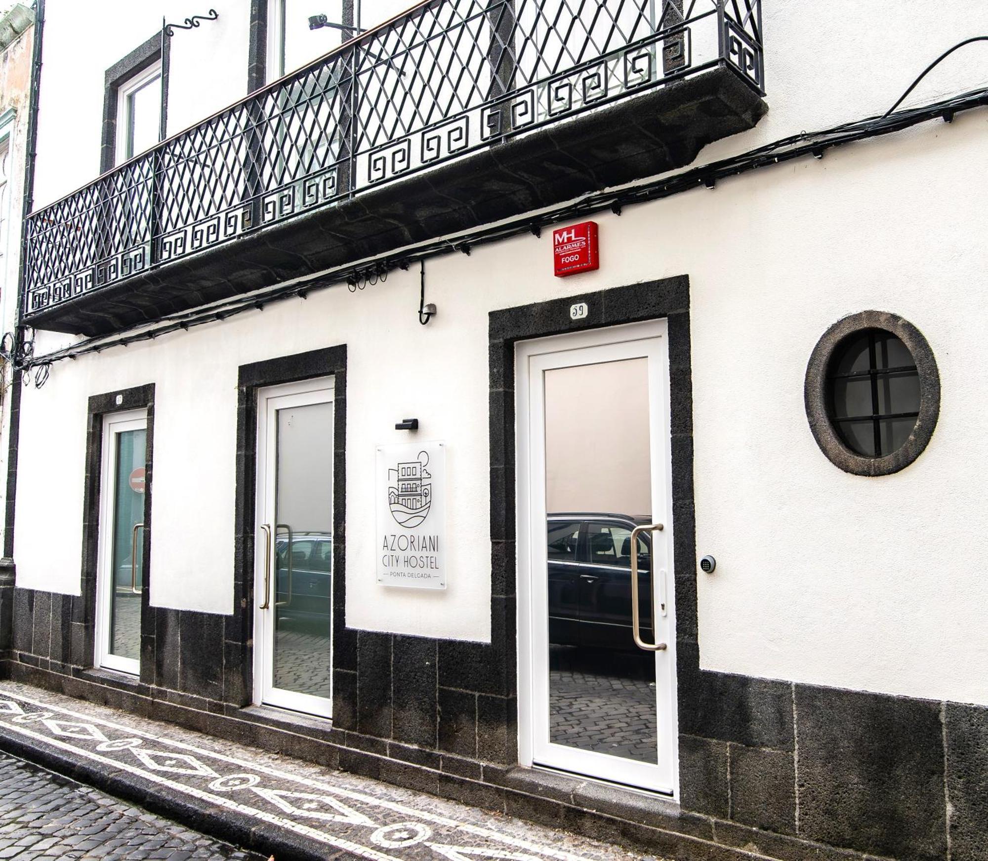 Azoriani City Hostel Ponta Delgada Εξωτερικό φωτογραφία